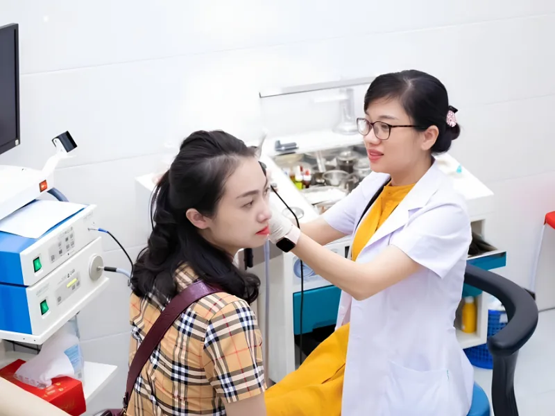 Khi nào ù tai là dấu hiệu cần đi khám sớm?